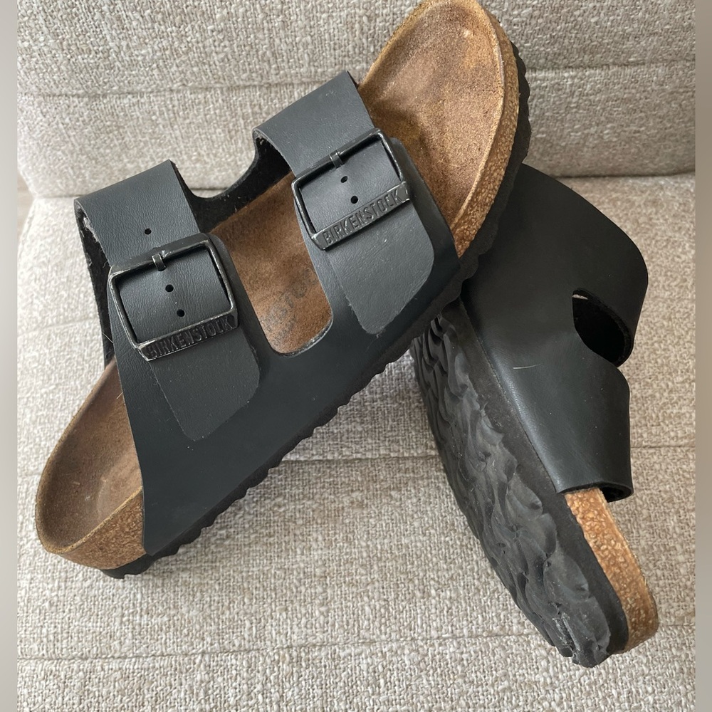 BIRKENSTOCK Women’s Arizona Soft Footbed Sandal Black - Sz - 8.5 US/ 39 EU